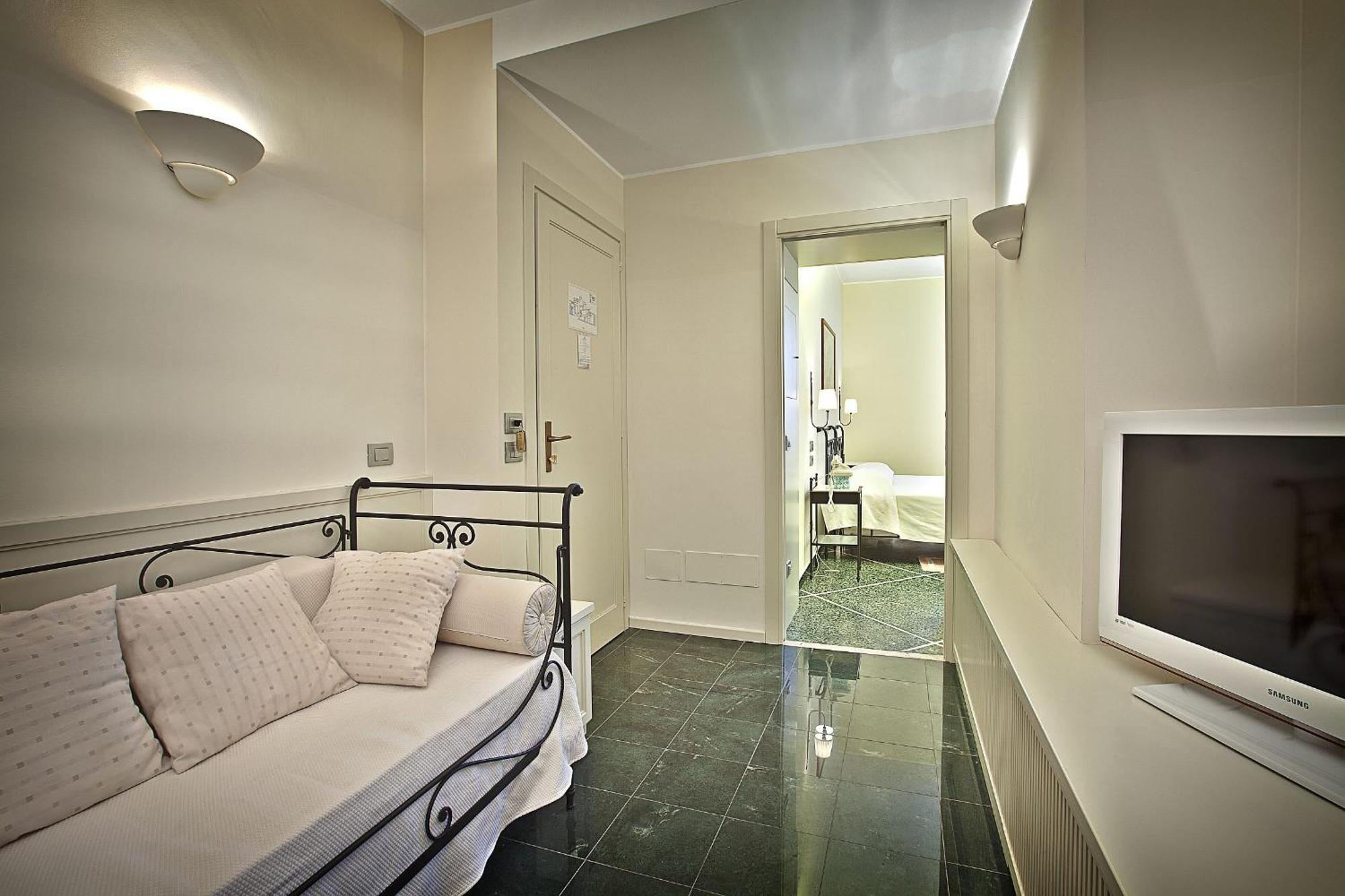 Junior Suite,1662977365:JPEG